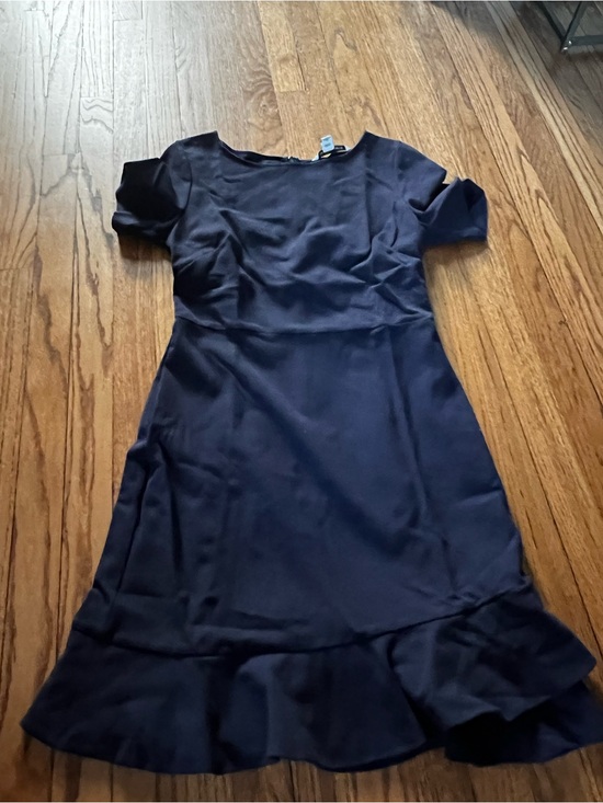 Diane Von Furstenberg Dresses & Skirts - Diane von Furstenberg DVF Navy Ruffle Hem Dress – Size 10